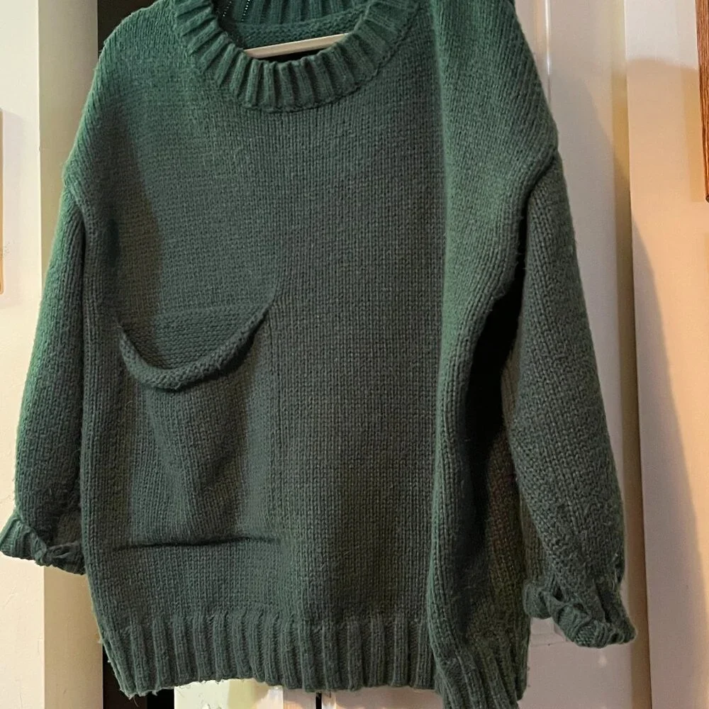 Sweater - Picture 1 of 1
